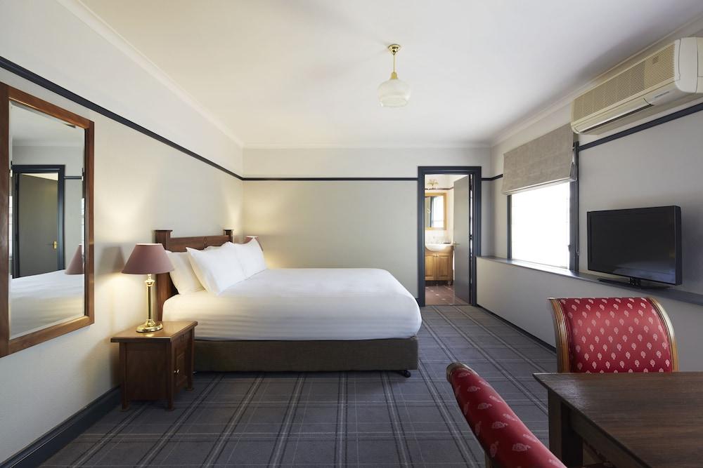 Brassey Hotel - Managed By Doma Hotels Canberra Buitenkant foto